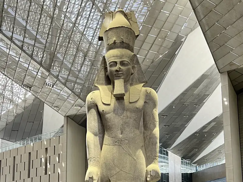 Während unserer me & more Reise für Singles und Alleinreisende nach Ägypten können sie auch eintauchen in das Alltagsleben auf der Straße und die vielfältigen orientalischen Märkte erleben.
