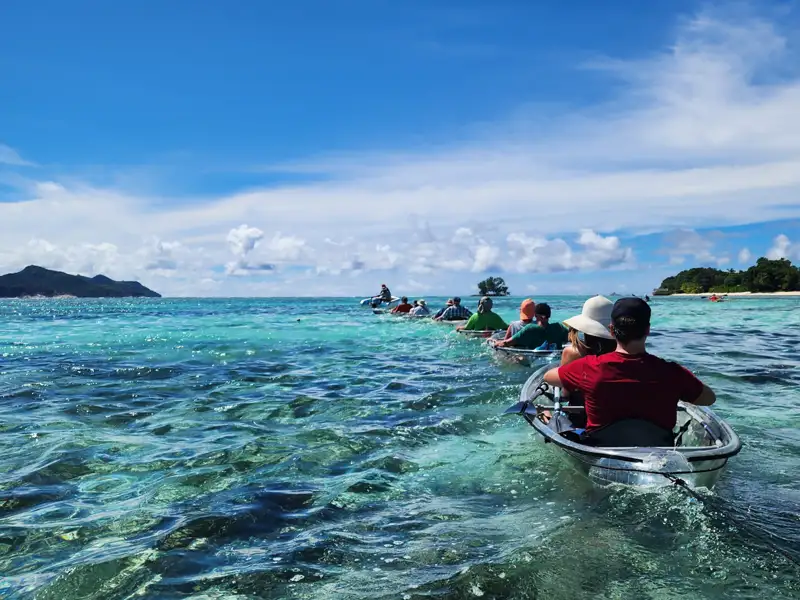 Kajakfahren im Meer